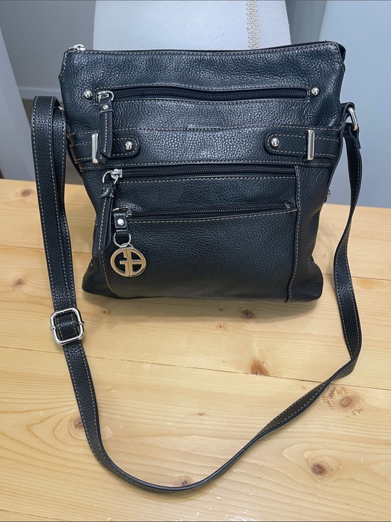 Giani Bernini Handbags - Giani Bernini Black Pebbled Leather Multi-Pocket Crossbody Bag Organizer